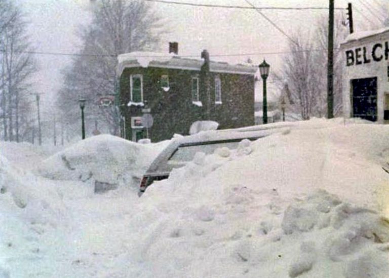 Blizzard of 1977 - E. Main St.