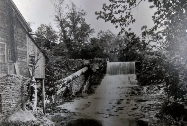 Burrville Cider Mill (1801 - Present)