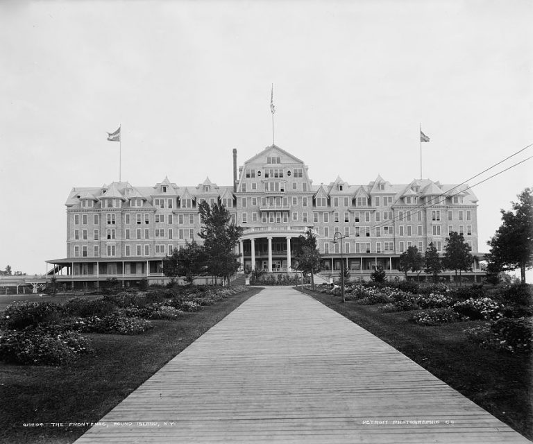 The Frontenac Hotel (1878 - 1911)