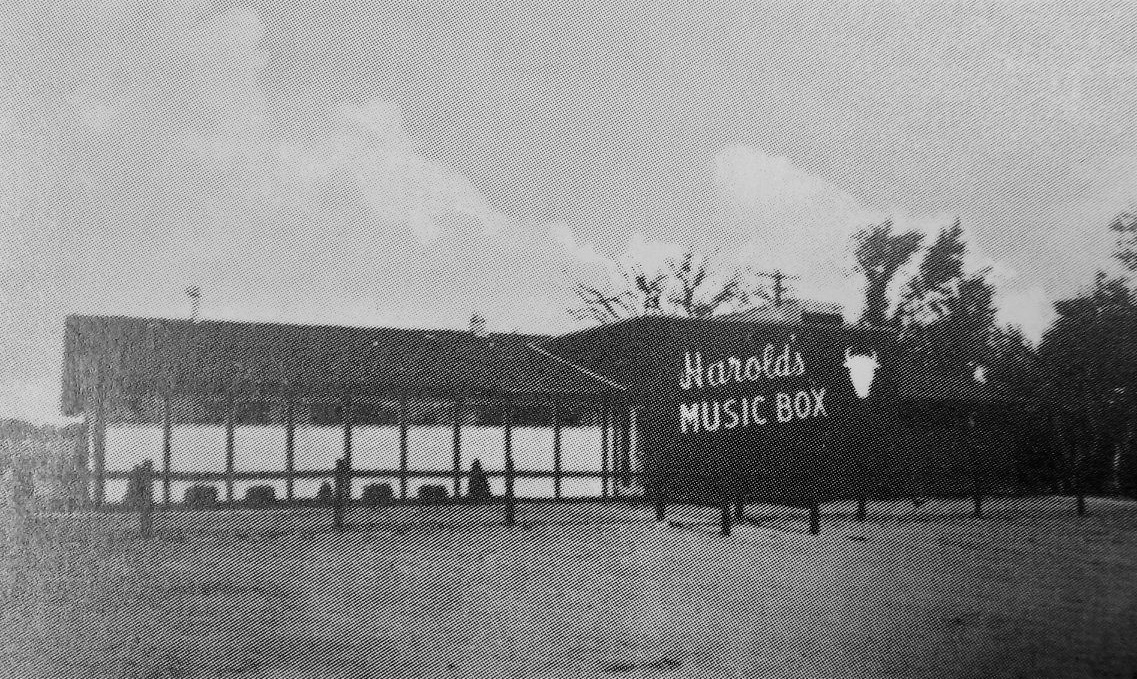 Music Box Golden Lion (1968 1992)