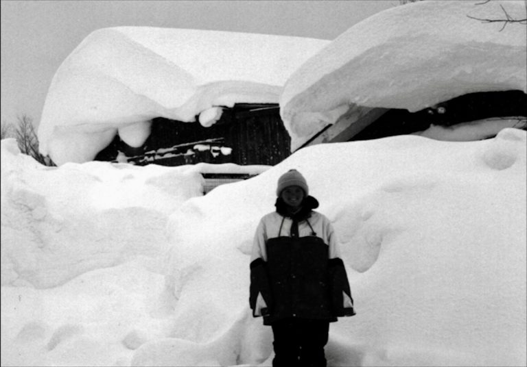 Location 521 77 inches of snow in 24 hours