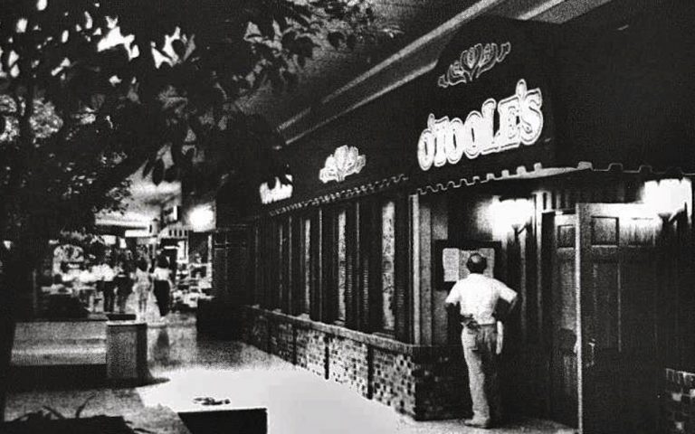 O'Toole's - Salmon Run Mall (1988 - 1993)