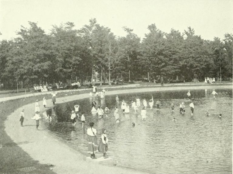 Thompson Park Wading Pool (1902 - 1978)