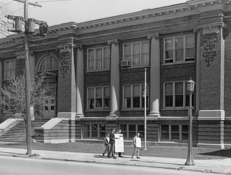 Arsenal Street School (1916 - 1972)