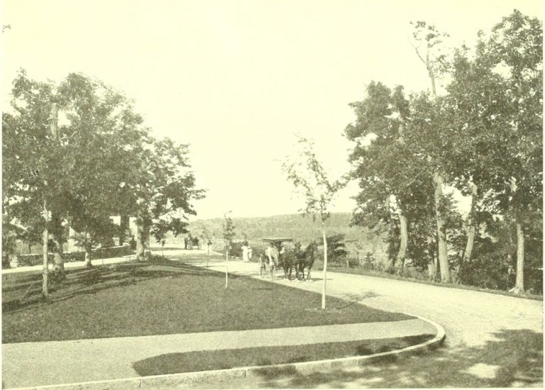 Thompson Park Pinnacle (1902 - Present)