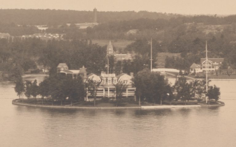 George Boldt's Wellesley House - 1000 Islands