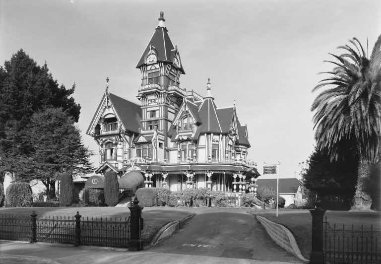 Carson Mansion - Ingomar Club (1886 - Present)