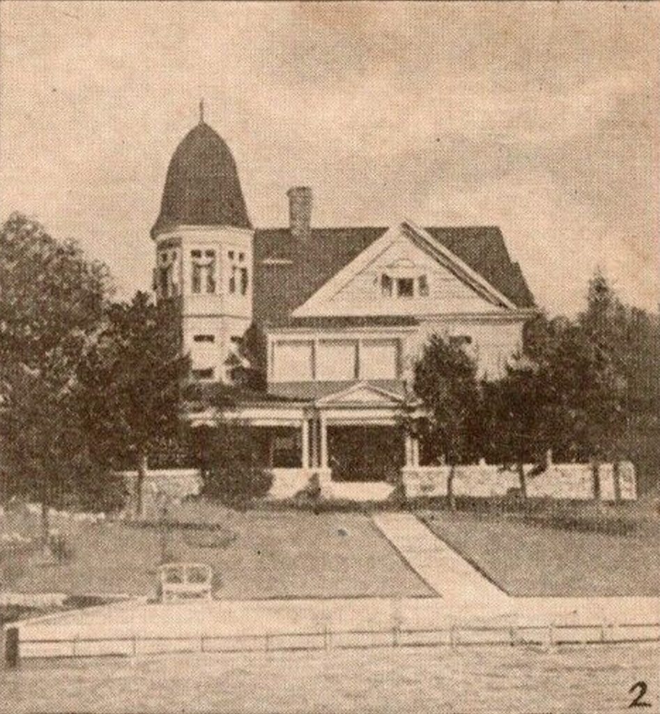 Joel Sherwood Cottage on Iroquois Island