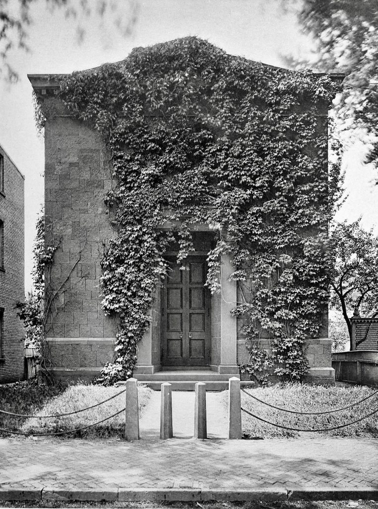 The Skull and Bones Tomb before expansion 