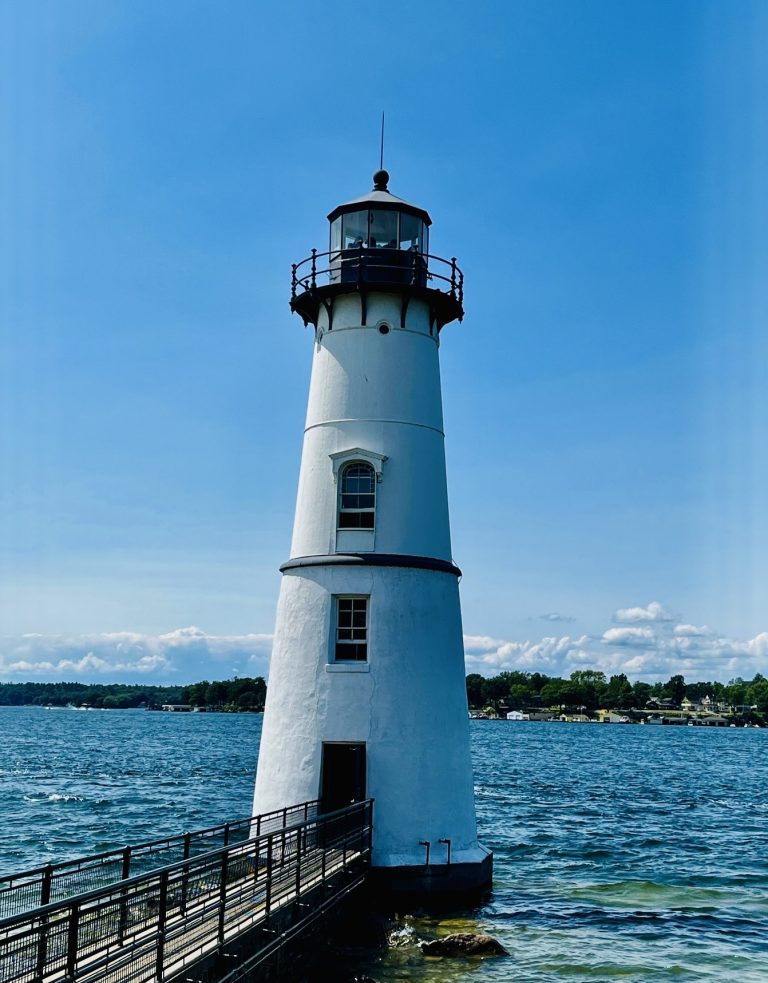 Rock Island Lighthouse (1848 - Present)