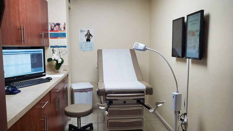 Brighton Beach Gynecology Exam Room 2 768x432