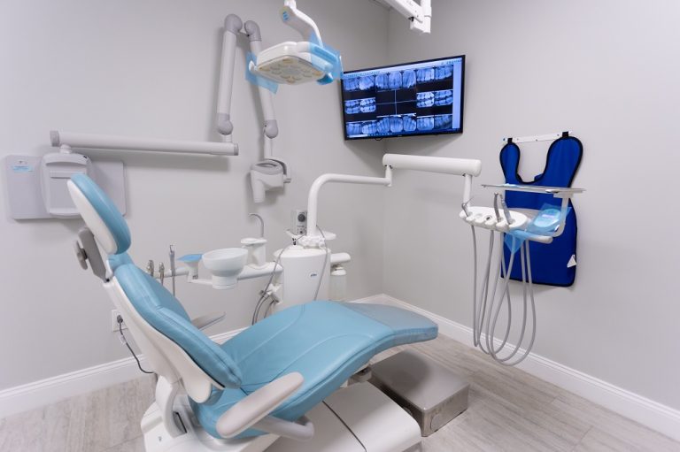 Century Dentistry Center Exam Room 2 768x511