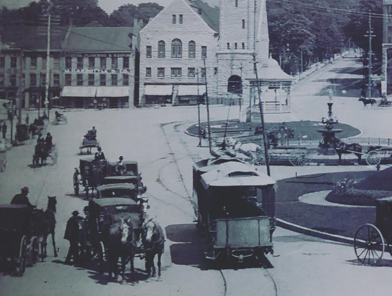 The Watertown Street Railway Co opens in 1891