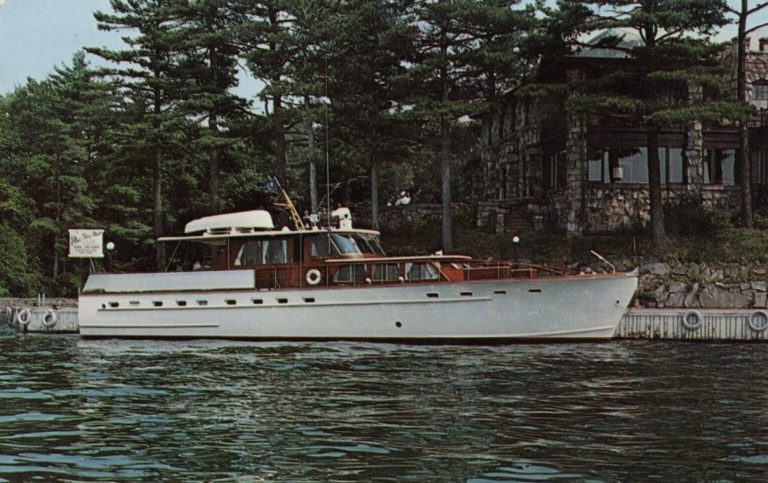 Pine Tree Point Club - 1000 Islands Pine Tree Point Club - 1000 Islands