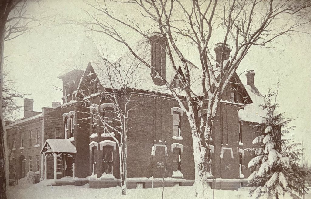 Richard E. Hungerford Mansion - 330 Washington Street (1884 - 1948) 4 Richard E. Hungerford Mansion